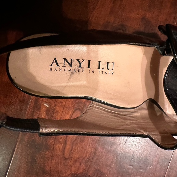 Gorgeous and fun like-new Anyi Lu shoes! - Picture 3 of 5